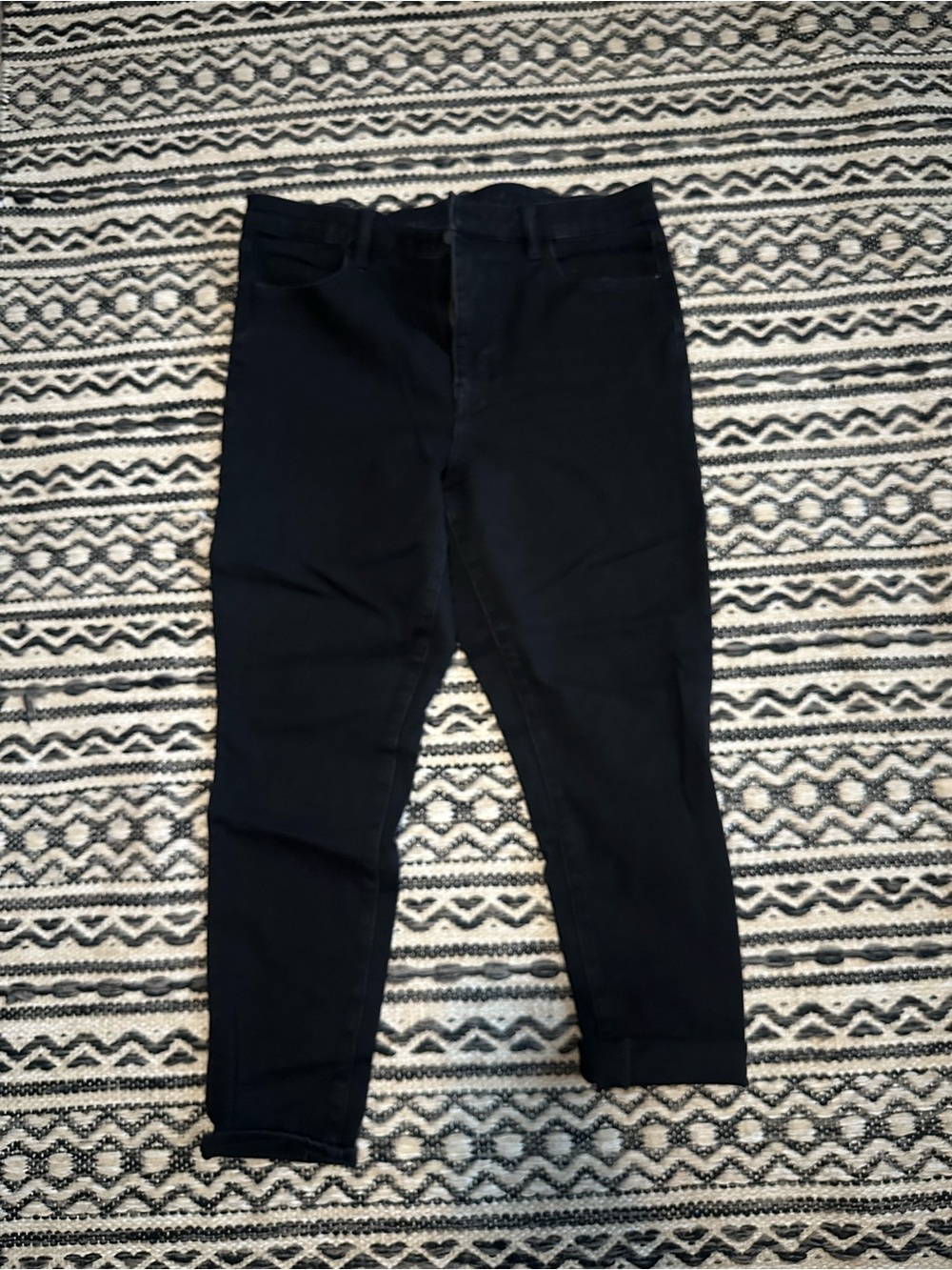 Black High-Waist Skinny Pants